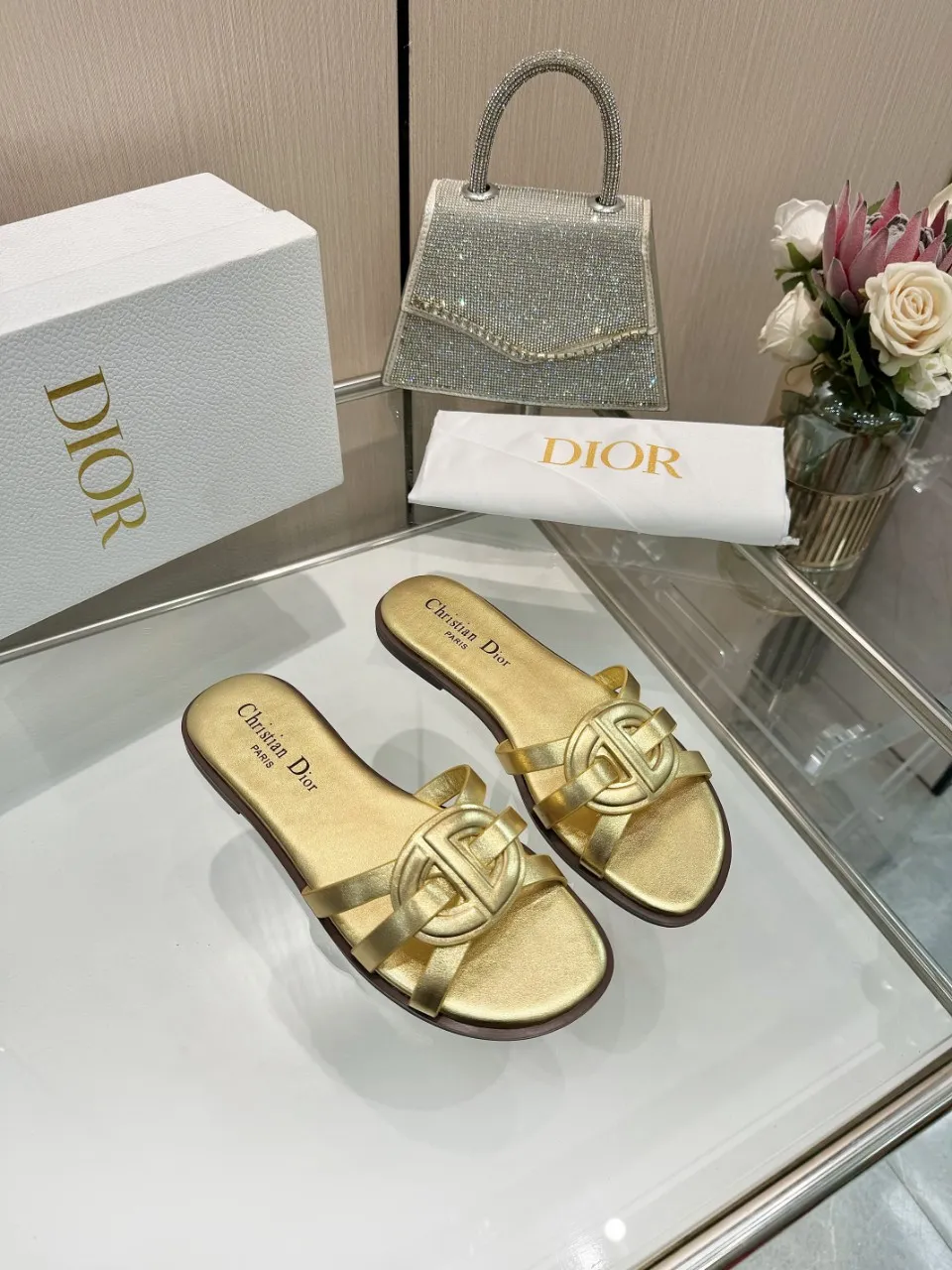 👟👟Ex-factory price 340👟👟 Dior new model, 9 colors available, cowhide fabric, code number 35-42, leather sole +40